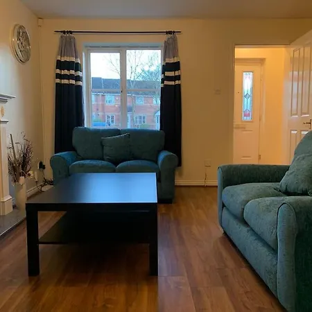 House - 10min To Centre - Sleeps 4 - Parking Birmingham