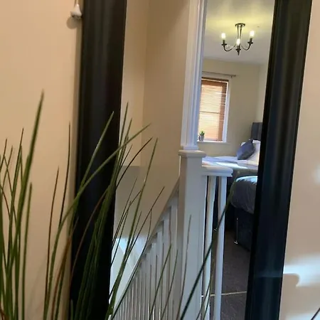 House - 10min To Centre - Sleeps 4 - Parking Birmingham